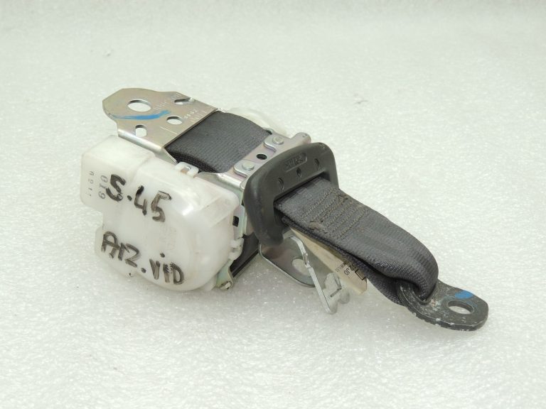 OEM Suzuki Swift aizmugurējā centrālā drošības josta 8490662J02P4Z
