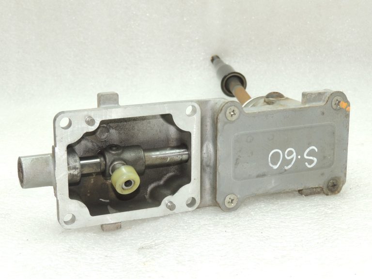 OEM Suzuki Grand Vitara III 1.9DDiS pārnesumu svira 2512067J00