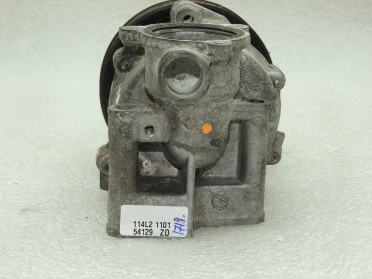 OEM Suzuki SX4 2.0i ūdens sūknis 1740077817
