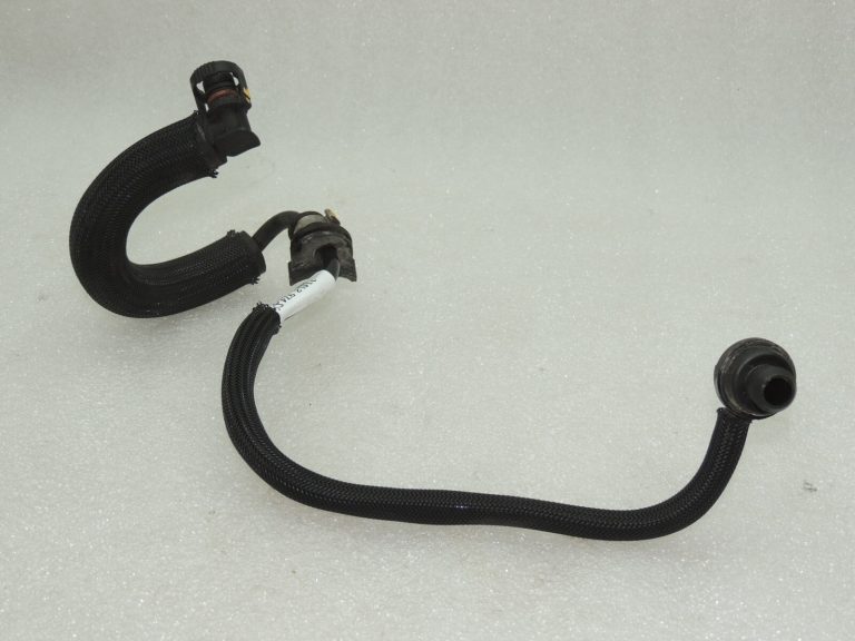 OEM Volvo S80 II 2.4D vakuuma šļūtene 32387304