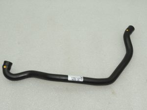 OEM Volvo S80 II 2.4D eļļas filtra izplūdes caurule 30757220
