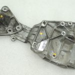 OEM Volvo S80 II 2.4D alternatora kronšteins 31316673
