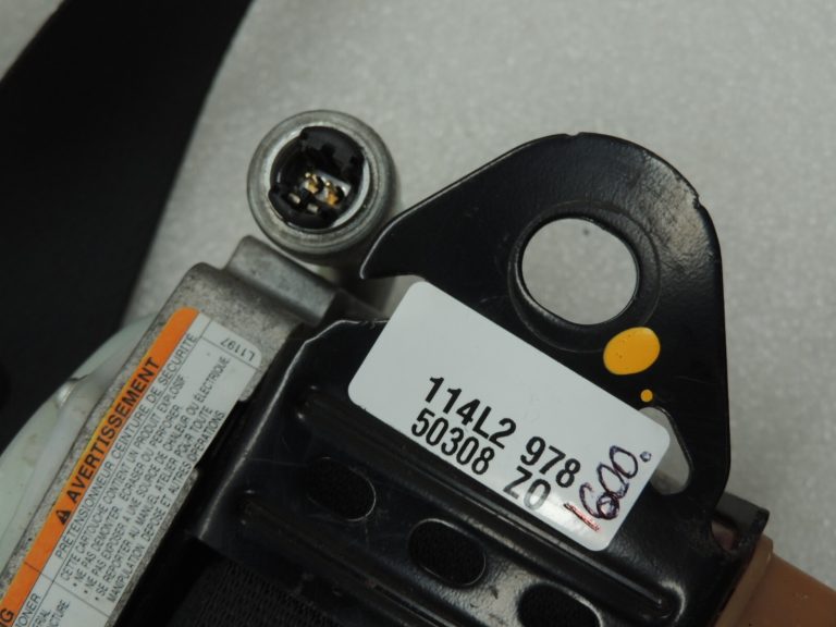 OEM Suzuki Grand Vitara II Drošības josta priekšējā labā 84901-66852-BHE