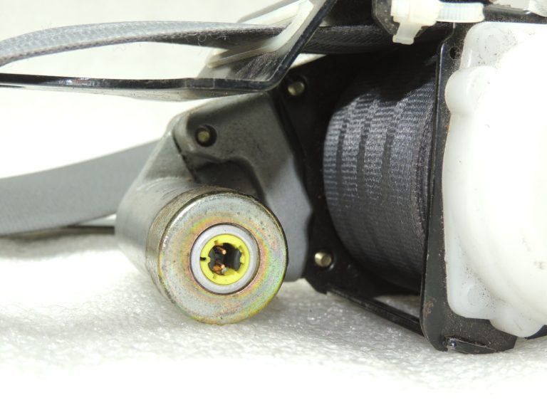 OEM Suzuki Grand Vitara II drošības josta priekšējā labā 84902-82DL1-LA5