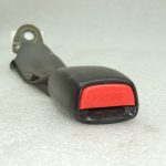 OEM Suzuki Grand Vitara II Aizmugures drošības jostas sprādze, labā 8490482DN0LA5
