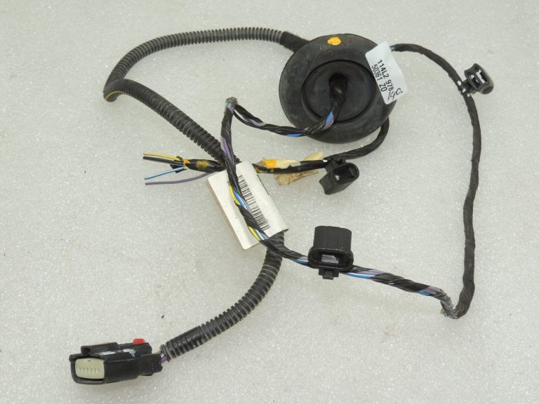 Opel Insignia B 1.5i remonta elektroinstalācijas instalācija aizmugurējā kreisā 39115607