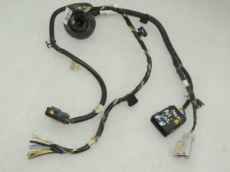 Opel Insignia B 1.5i remonta elektroinstalācijas instalācija aizmugurējā labajā pusē 39115607