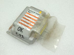 Suzuki Grand Vitara II airbag control unit 38910-65D1