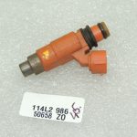 OEM Suzuki Grand Vitara 2.0i degvielas iesmidzinātājs 15710-65D00