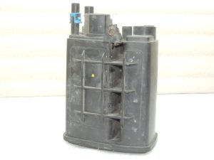 OEM Suzuki Grand Vitara 2.7L izplūdes gāzu filtrs 18560-66J00