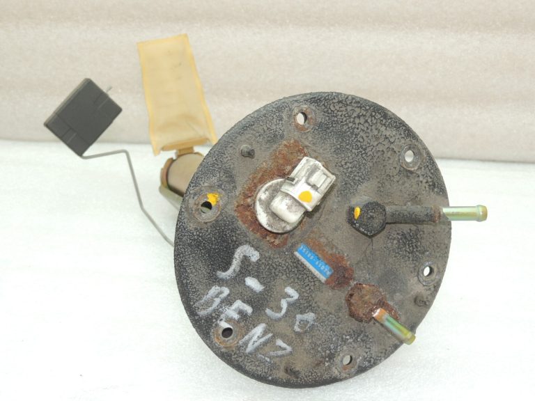 OEM Suzuki Grand Vitara 2.0i degvielas sūknis 15100-65D70