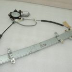 OEM Suzuki Grand Vitara Mk2 priekšējais labās puses logu motors 83401-65D10