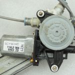 OEM Suzuki Grand Vitara Mk2 priekšējais labās puses logu motors 83401-65D10
