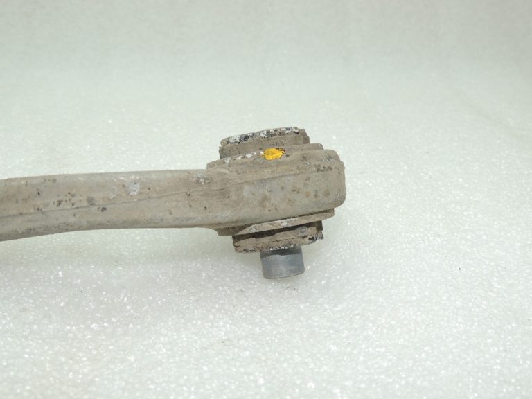 Peugeot 508 I Aizmugurējais labās puses sviras balsts 9801145780