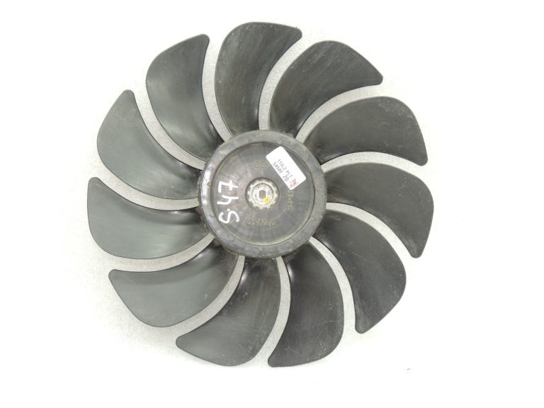 OEM Suzuki Grand Vitara II 2.0i motora dzesēšanas ventilators 9556065D03