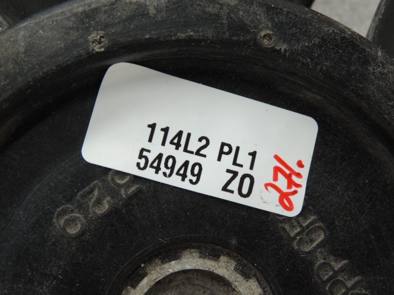 OEM Suzuki Grand Vitara II 2.0i motora dzesēšanas ventilators 9556065D03