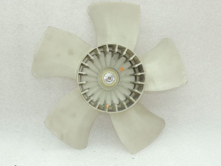OEM Suzuki Swift I 1.3 dīzeļdzinēja dzesēšanas ventilators 1711162J50