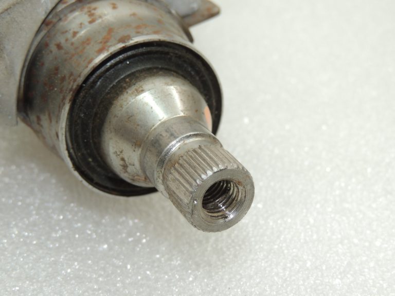Chrysler Grand Voyager Mk5 2.8CRDi Stūres statnis 5057900AD