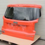Jeep Renegade BU aizmugurējā bagāžnieka vāka krāsa OMAHA ORANGE VR-562/B