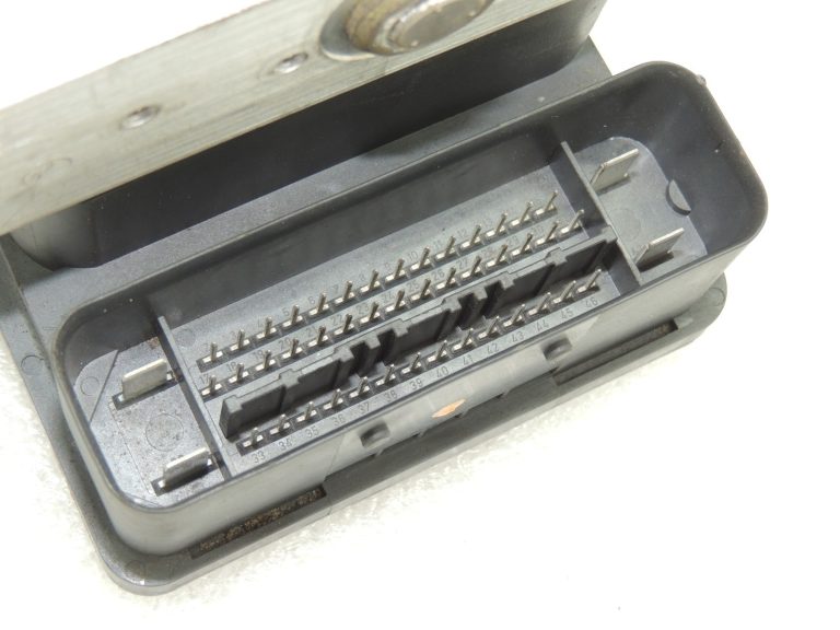 ABS hidrauliskais vadības bloks Volvo C70 II S40 II C30 V50 ar DSTC 36001319