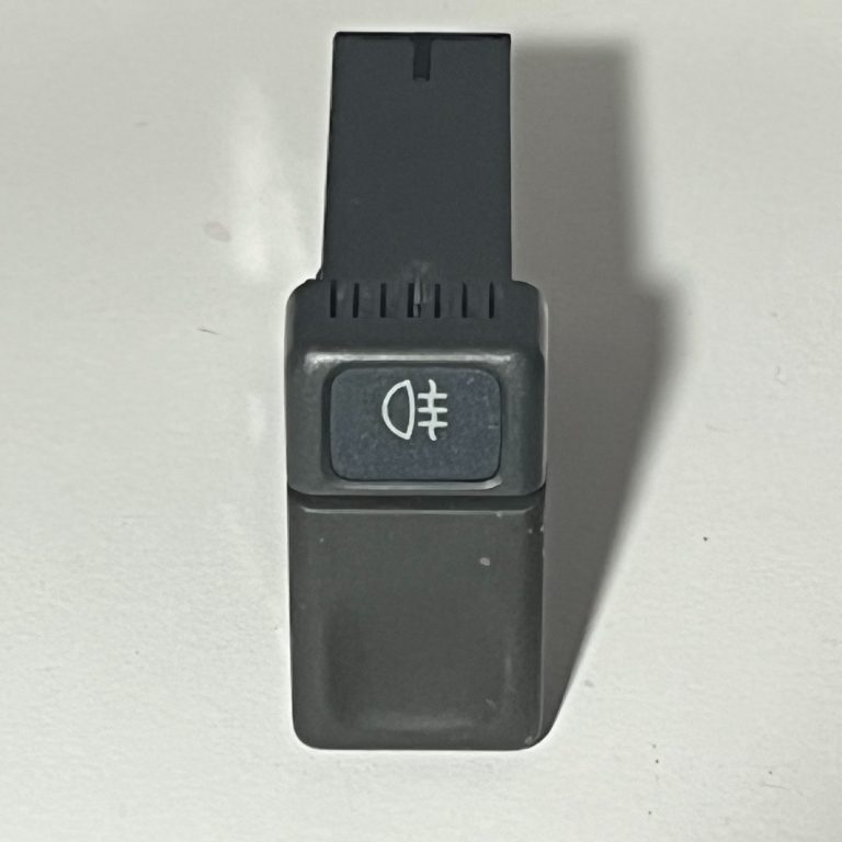 Volvo V70 I Aizmugurējo miglas lukturu slēdzis 30739321