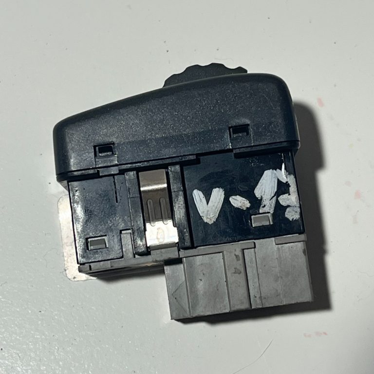 Volvo V70 I Priekšējo lukturu regulēšanas slēdzis 9162960