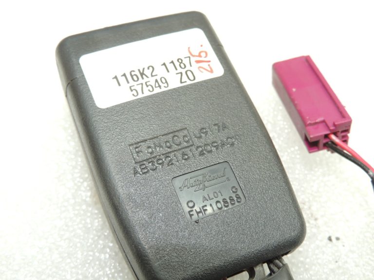 Ford Ranger P375 Priekšējā drošības jostas sprādze 2512423