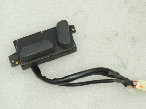 OEM Ford Ranger P375 sēdekļa regulēšanas slēdzis priekšējais kreisais 1750764 AB39-14B709-AA3A06