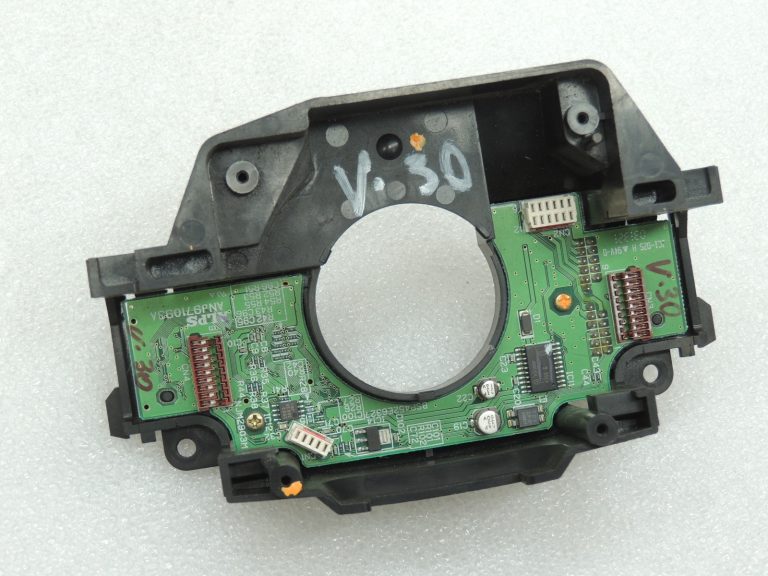 Volvo S80 I Kombi slēdža kronšteins Vadības bloks 30658677