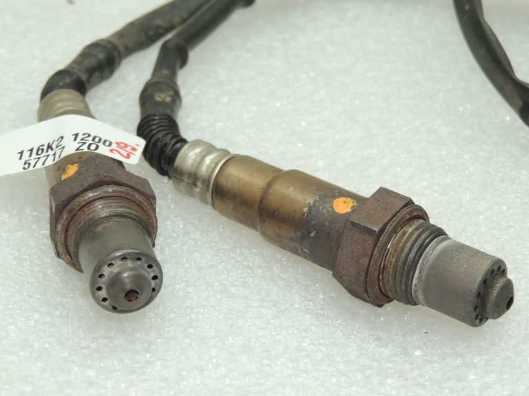 OEM Volvo S40 II 1.8i Lambda sensoru komplekts 30650780 8653653