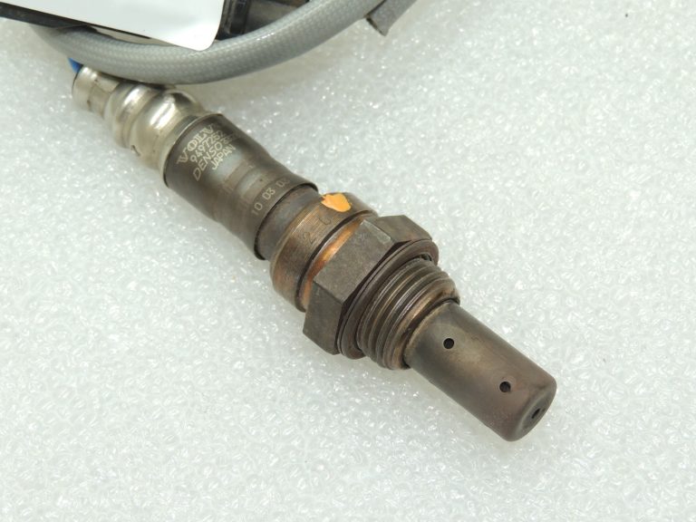 OEM Volvo V70 II 2.4i 2002 Priekšējais lambda sensors B5244S2 9497252