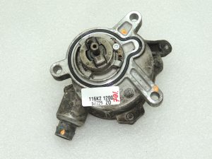 OEM Volvo V50 2.4D vacuum pump Vacuum pump 31375106