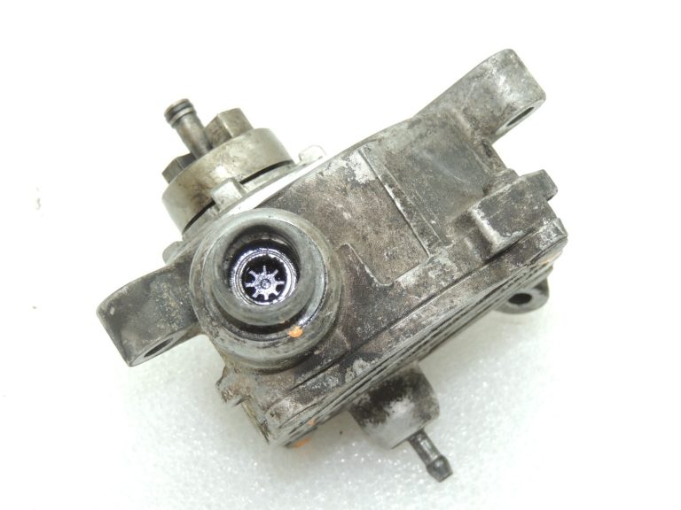 OEM Volvo V50 2.4D vakuumsūknis Vakuumsūknis 31375106