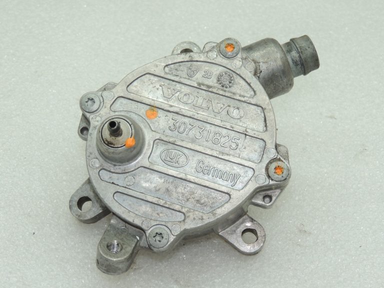 OEM Volvo V50 2.4D vakuumsūknis Vakuumsūknis 31375106
