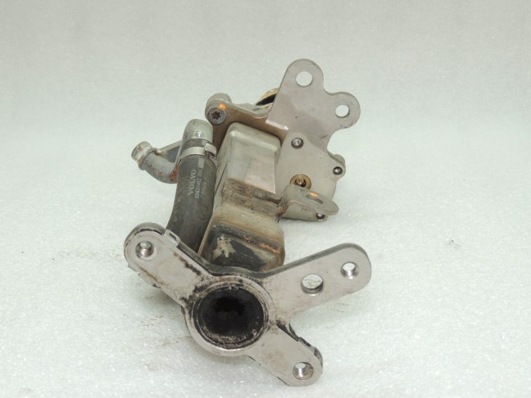 OEM Volvo V70 II 2.4D EGR EGR vārsta dzesētājs 36000974