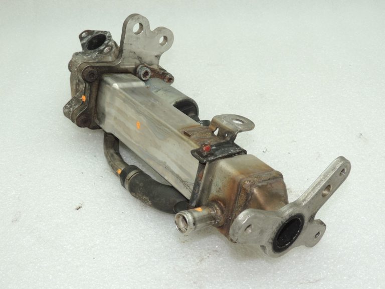 OEM Volvo XC70 II 2.4D EGR EGR vārsta dzesētājs 8627871, 36000974