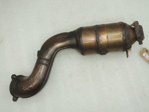 OEM Mercedes W212 E200 1.8i katalītiskais neitralizators A2711401308