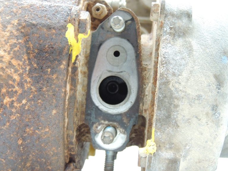Toyota Hilux VII 2.5 D-4D 2KD-FTV turbokompresors 172010L071 172010L070 Turobcharger