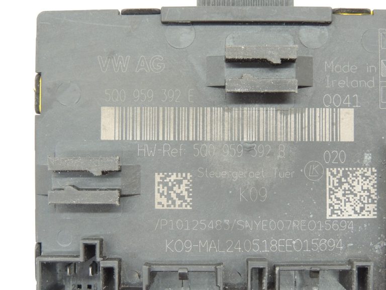 Volkswagen Tiguan II AD Durvju vadības bloks priekšējais labais 5Q0959592E 5q0959392b