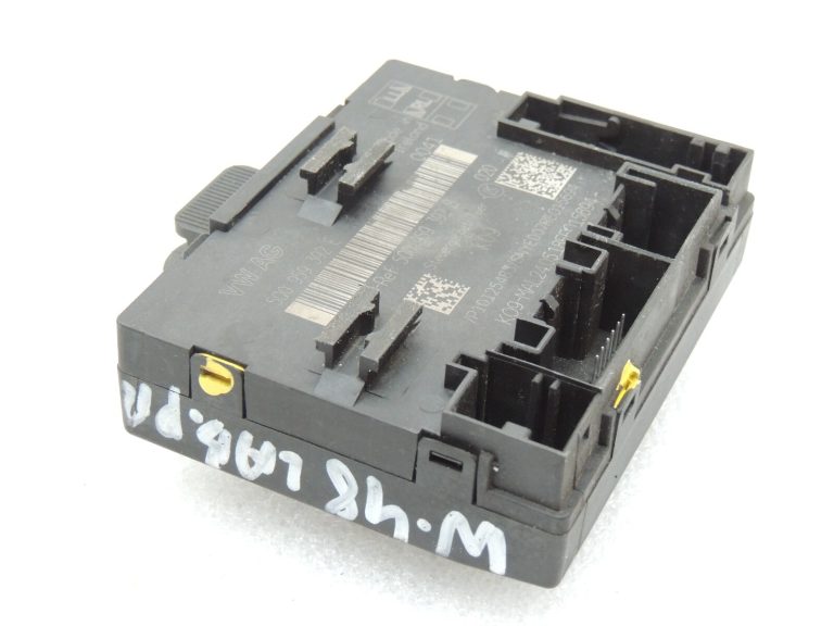 Volkswagen Tiguan II AD Durvju vadības bloks priekšējais labais 5Q0959592E 5q0959392b