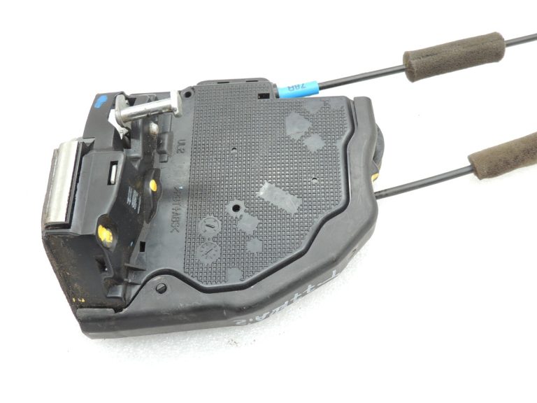 Toyota Avensis T27 Sedans Aizmugures kreiso durvju slēdzene 69060-05050 Aizmugures kreiso durvju slēdzene