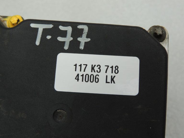 Toyota Avensis T27 vadības bloks ABS sūkņa hidrauliskais bloks 4405005230 ABS bloks