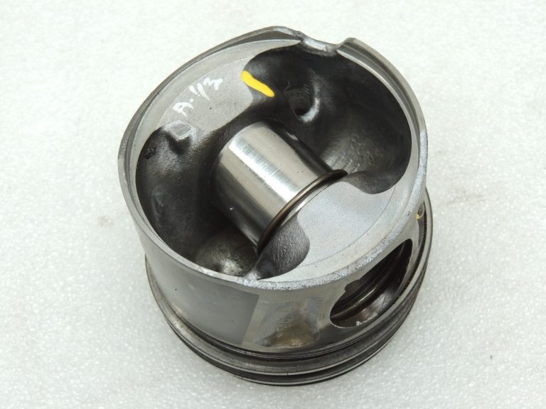 Opel Antara 2,2Cdti A22DM LNQ Virzuļa ar virzuļa gredzeniem 25183718 25195330 4818011