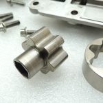 Opel Antara 2.2Cdti A22DM LNQ Eļļas sūknis Vibrācijas amortizators 96992601 25190604