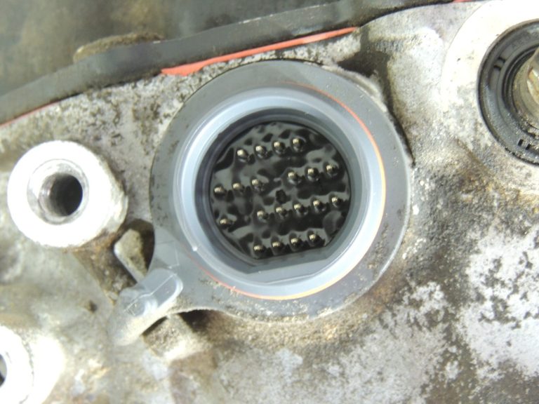 Peugeot 508 1.6THP 6AT automātiskā transmisija 9813948380