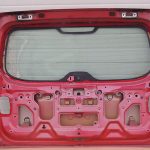 Chevrolet Orlando aizmugurējās durvis Aizmugurējo durvju krāsa GCS Velvet Red