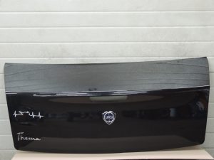 Lancia Thema II LX aizmugurējā bagāžnieka vāka krāsa PX8 melna K68127959AA