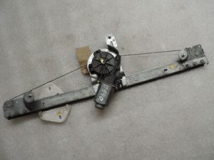 Dacia Logan Electric window regulator linkage front left with motor