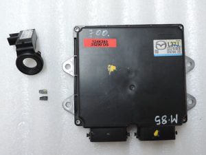 Mazda CX-7 2.3i MZR Turbo motora vadības bloks ECU vadības bloks L37J18881B E6T55778HS