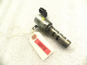 Oriģināls Toyota Lexus sadales vārsta solenoīda vārsts Camshaft Solenoid 15330-31020